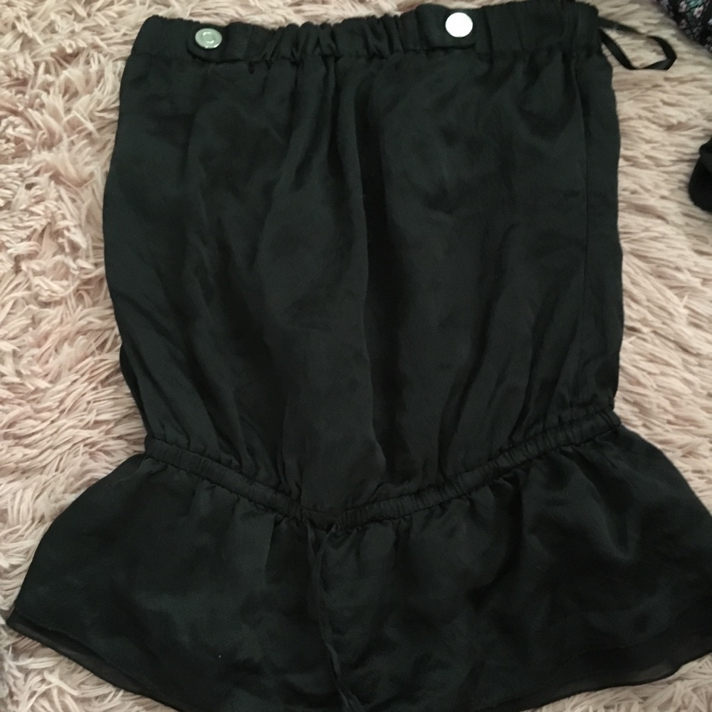 Strapless adjustable waist black top